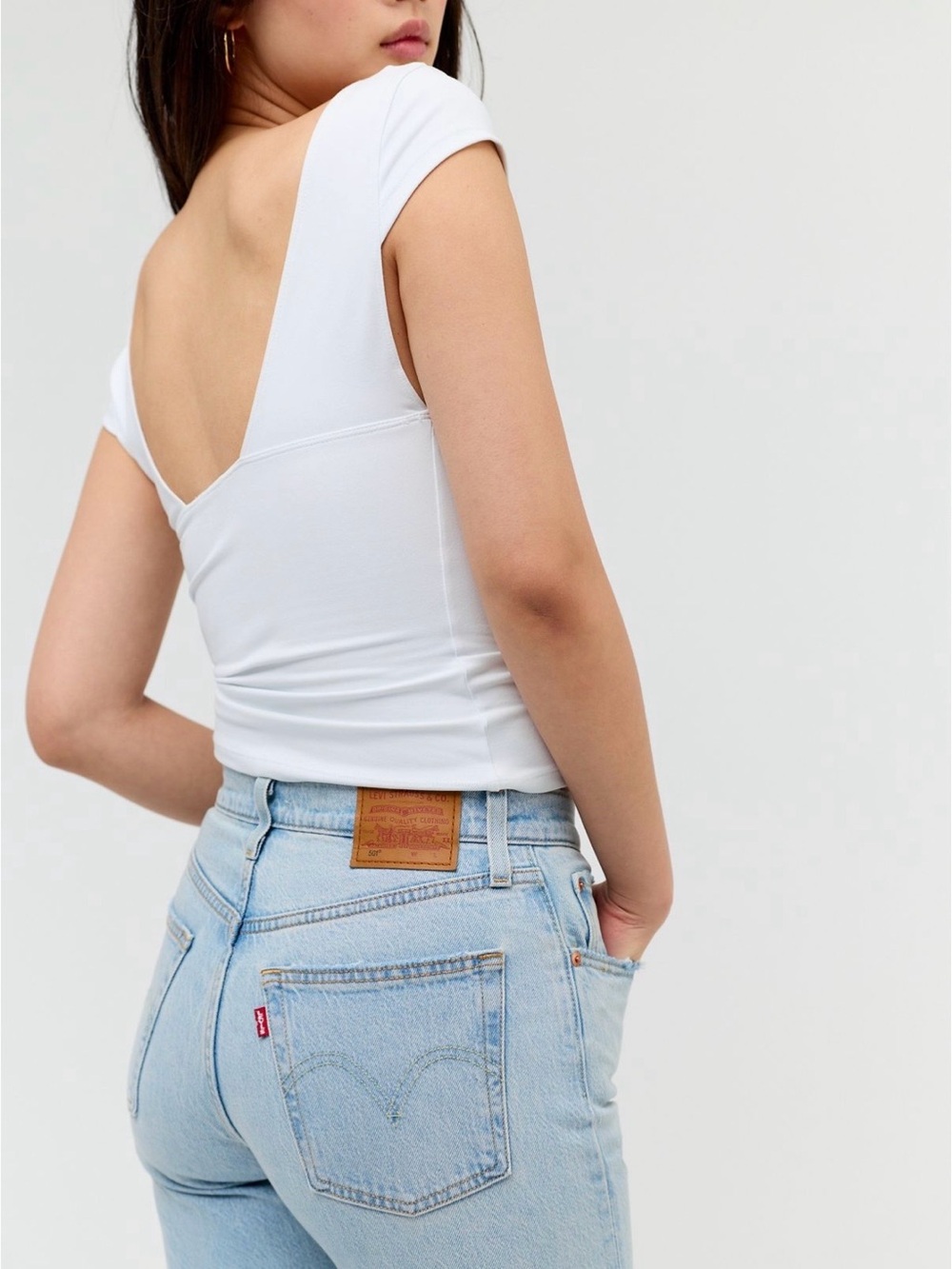 Levi’s Light Wash High-Rise Straight Leg Jeans Size 28